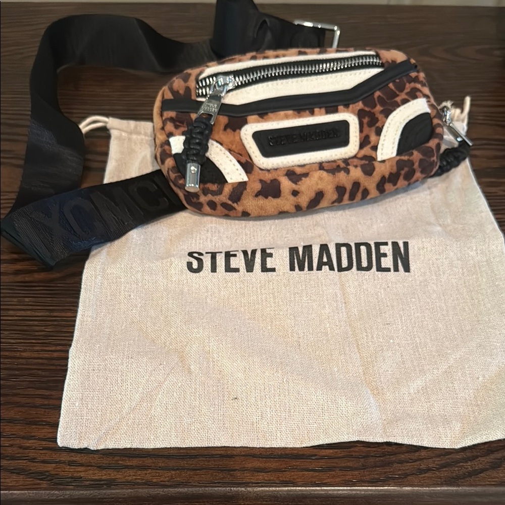 Steve Madden Brown and Black Belt Bags with Stylish Design